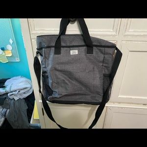 Thirty One Shoulder Bag with Zipper